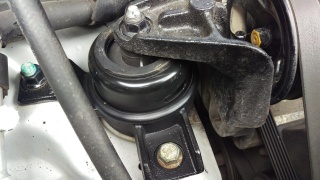 Замена опоры двигателя Chery Tiggo 3  в Жуковском